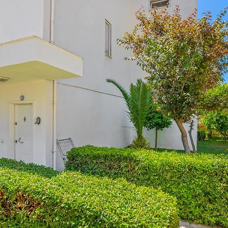 Al Nuzha Villa
